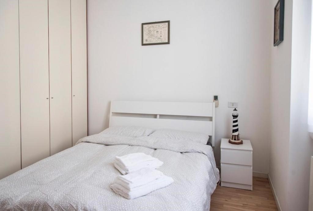 דירות מילאנו Joivy Classic Flat Near Basilica Di Sant'Ambrogio מראה חיצוני תמונה